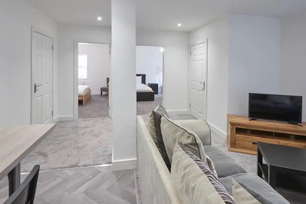 Zetland House Apartment 1 Loftus